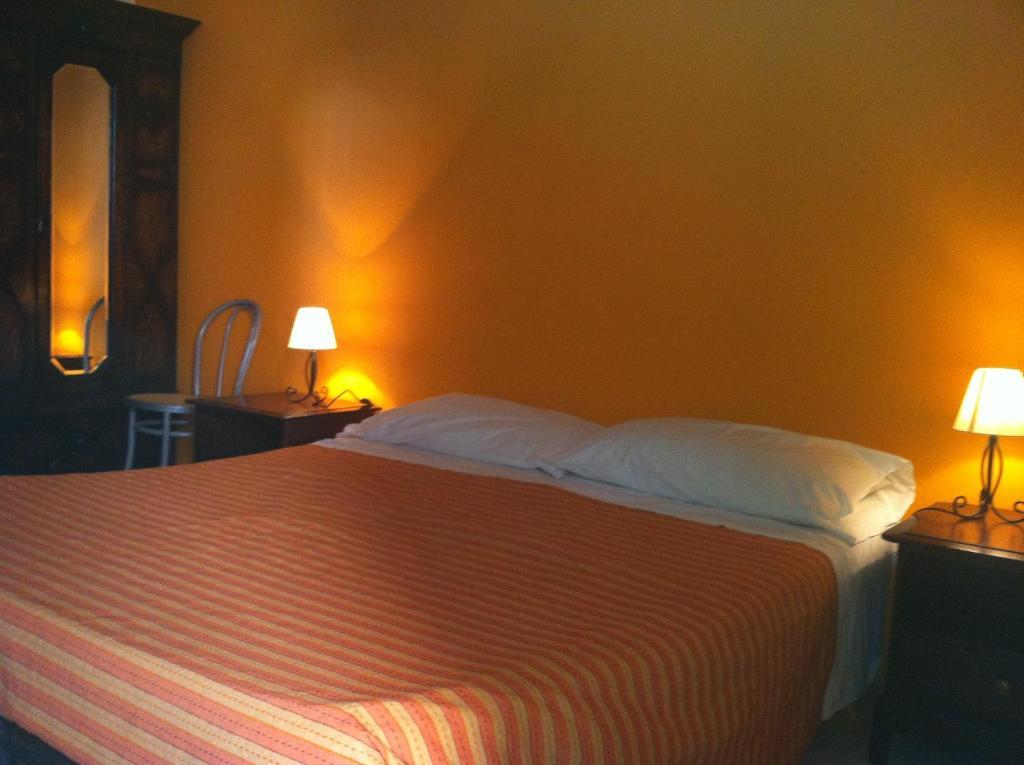 Hotel Bellini Катания Номер фото