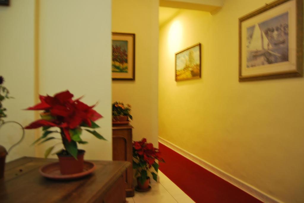 Hotel Bellini Катания Экстерьер фото